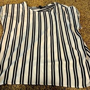 Striped -neatly folded sleeves is soo adorable!